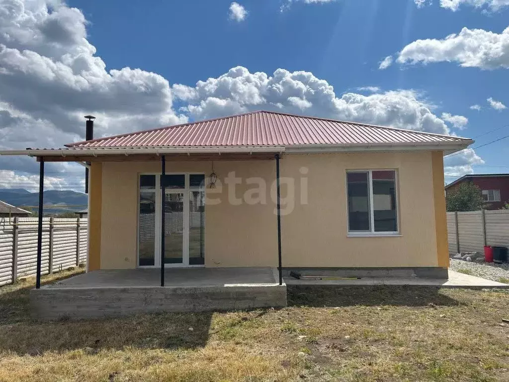 Дом в Крым, Симферопольский район, с. Доброе ул. Чохрахлы, 27А (100 м) - Фото 0
