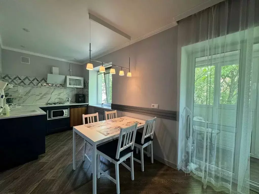 2-к кв. Ставропольский край, Пятигорск Октябрьская ул., 58А (50.0 м) - Фото 0