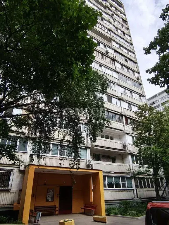 Продается комната в 3-комнатной квартире - Фото 1