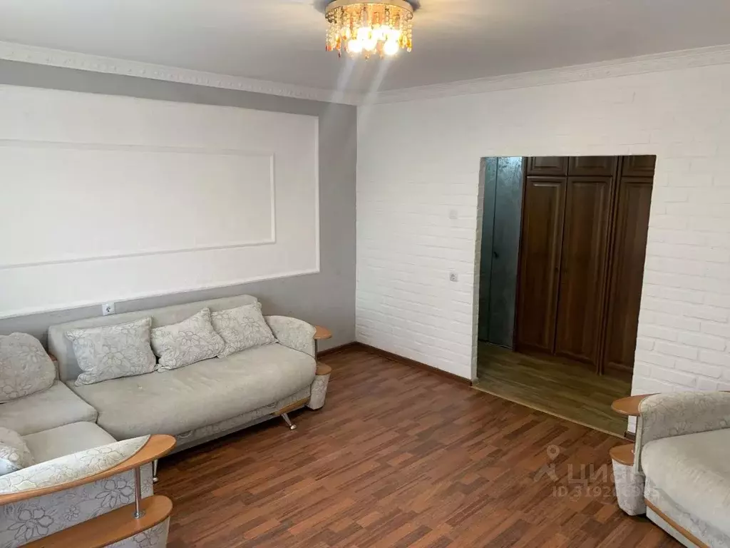 2-к кв. Пермский край, Пермь ул. Героев Хасана, 153 (53.0 м) - Фото 0