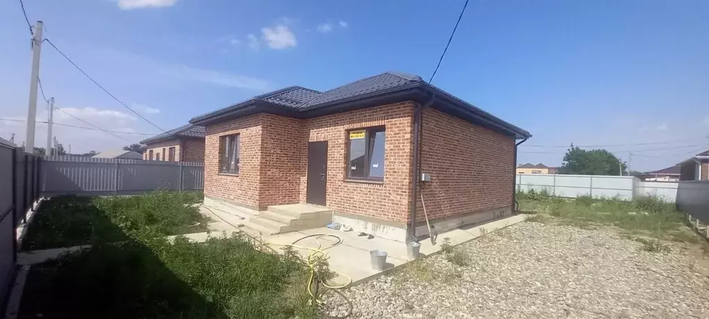 Дом в Краснодарский край, Северский район, Афипское городское ... - Фото 1
