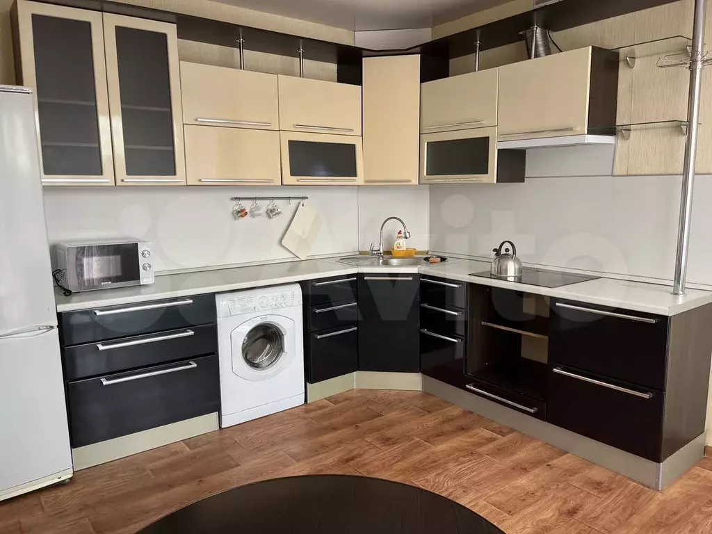 1-к. квартира, 45 м, 8/9 эт. - Фото 0