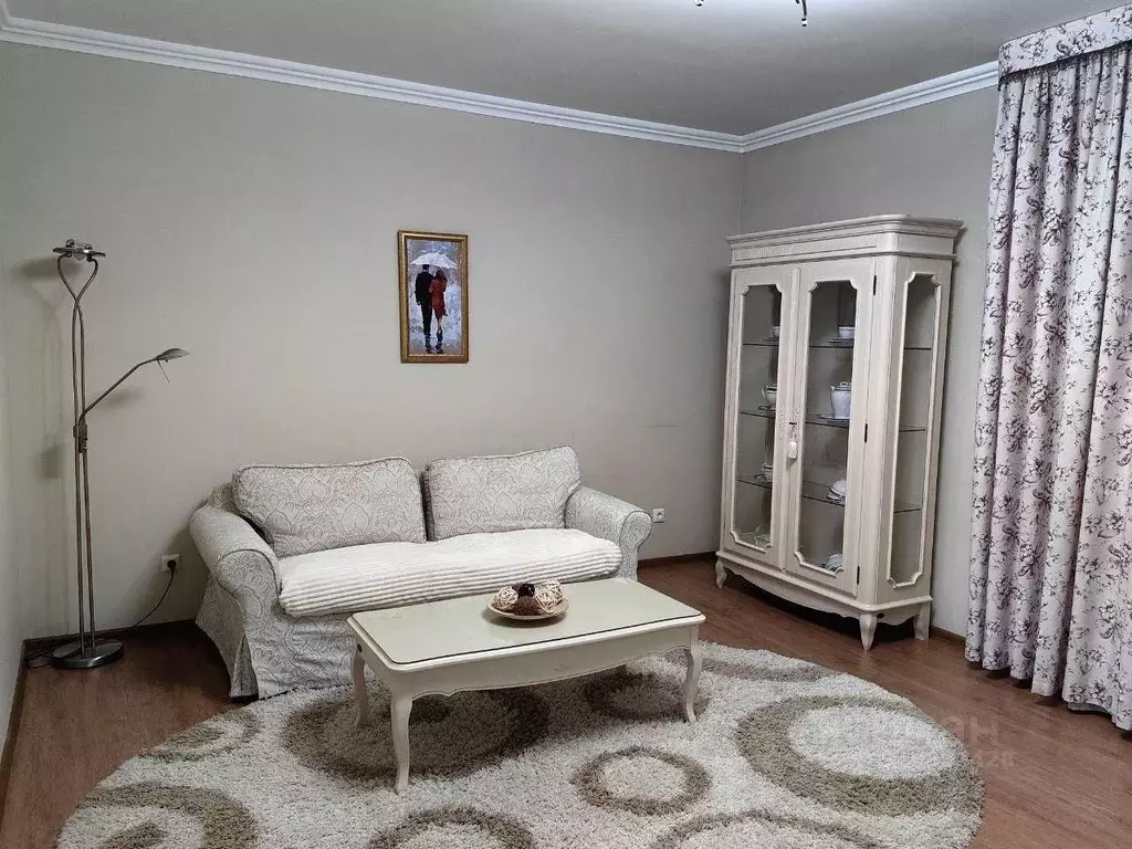 2-к кв. Башкортостан, Уфа ул. Ленина, 99 (76.0 м) - Фото 0