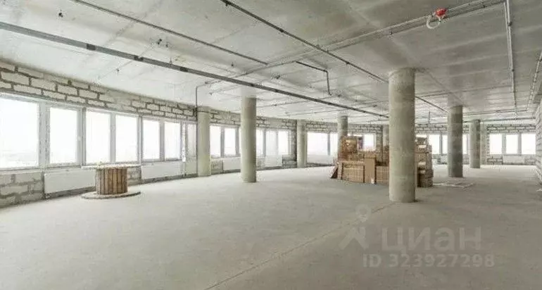 Офис в Санкт-Петербург Октябрьская наб., 10к1 (750 м) - Фото 1