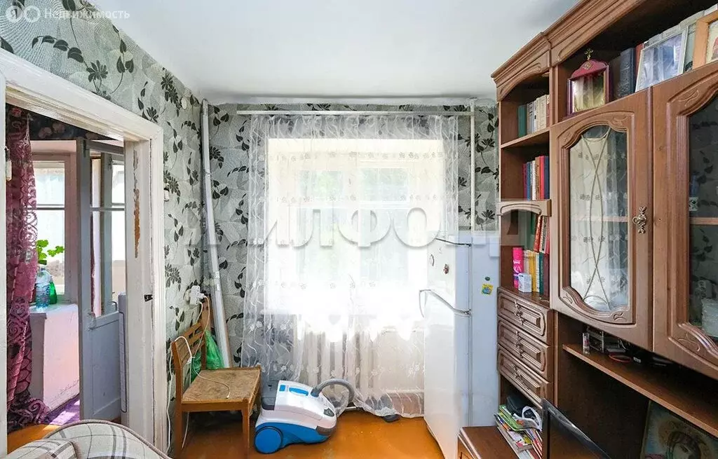 3-комнатная квартира: Новосибирск, улица Халтурина, 32 (44.8 м) - Фото 1