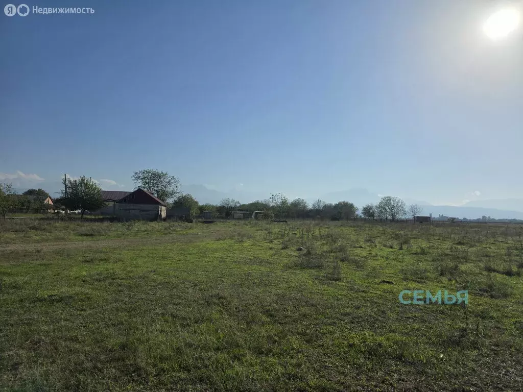 Участок в Фиагдон, улица Братьев Гарисовых (12 м) - Фото 0