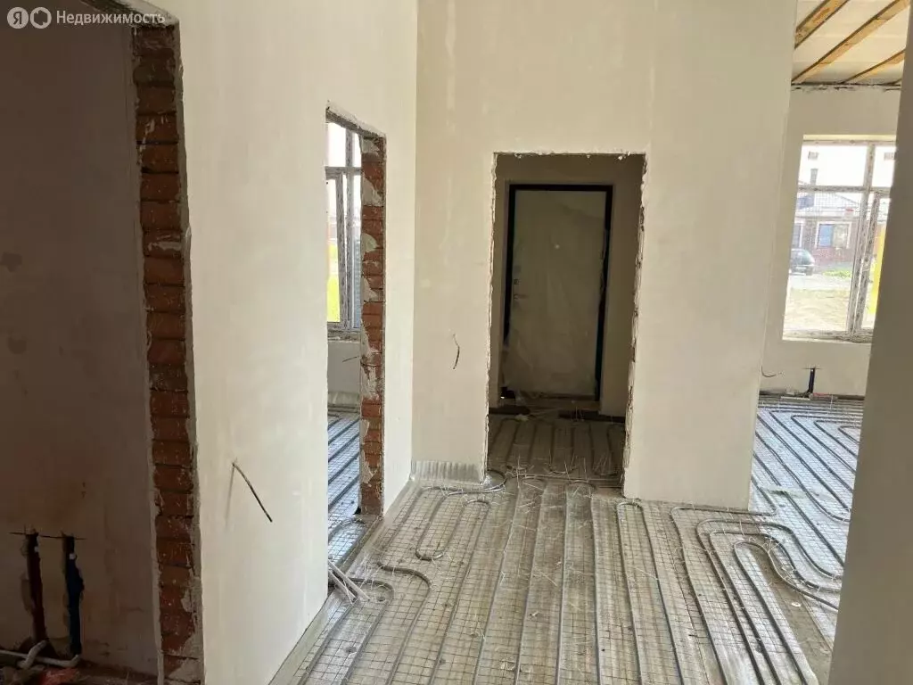 Дом в Ростов-на-Дону, Особенная улица (120 м) - Фото 1