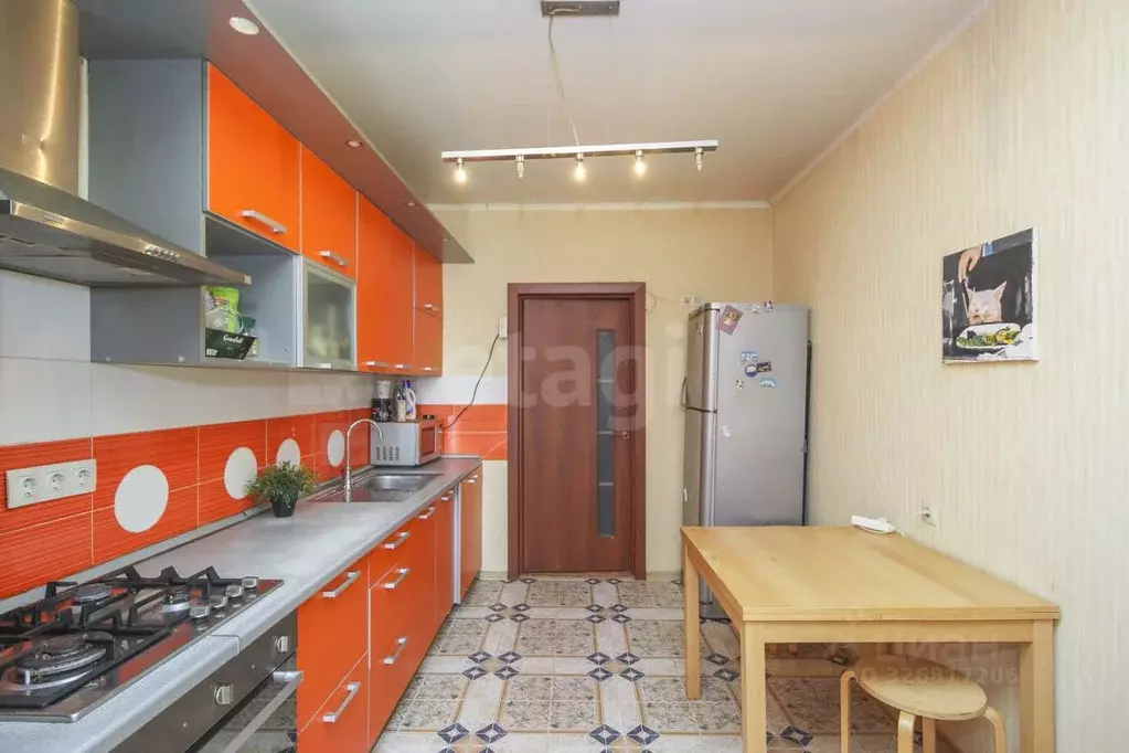 1-к кв. Омская область, Омск просп. Комарова, 17к2 (42.9 м) - Фото 1