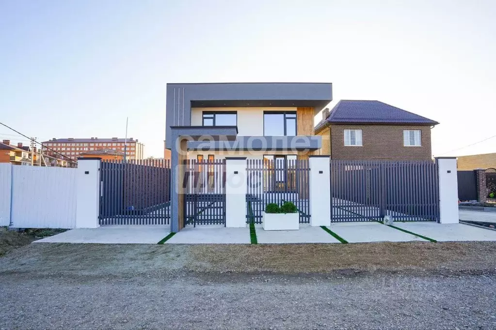 Дом в Адыгея, Тахтамукайский район, Старобжегокайское с/пос, Новая ... - Фото 2