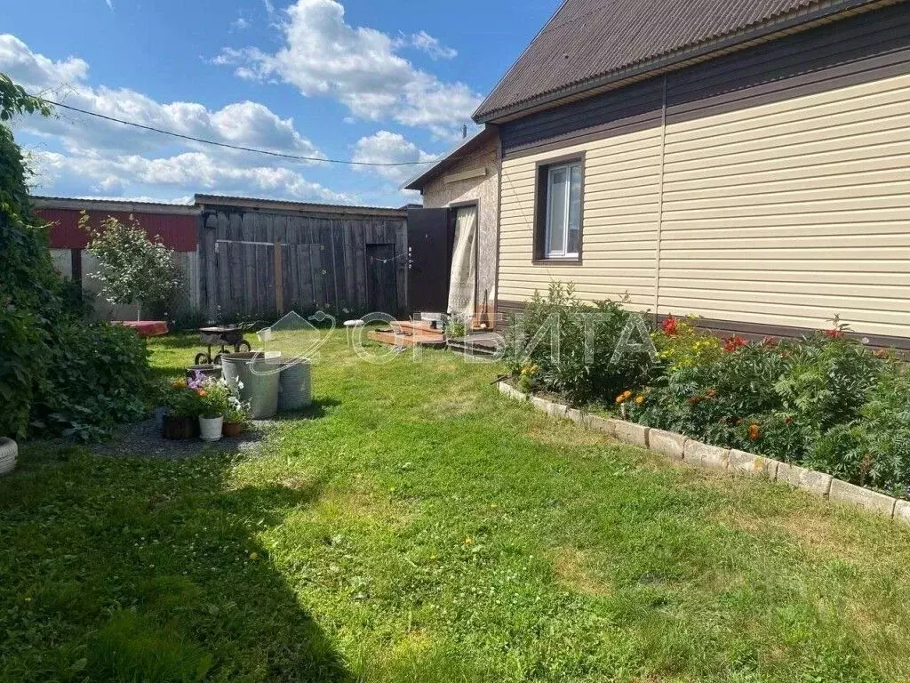 Дом в Тюменская область, Исетский муниципальный округ, с. ... - Фото 1