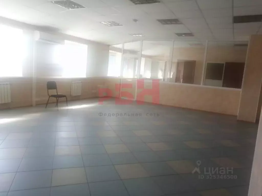 Офис в Омская область, Омск ул. 10 лет Октября, 166/1 (400 м) - Фото 1