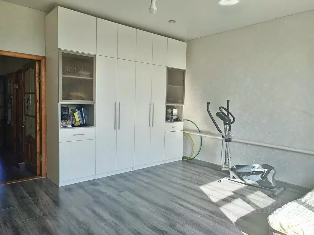 Дом в Краснодарский край, Темрюк ул. Анджиевского, 46/1 (190 м) - Фото 1