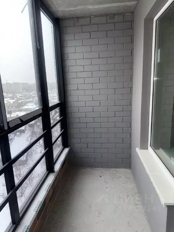 Студия Воронежская область, Воронеж ул. Суворова, 122Д (22.1 м) - Фото 1