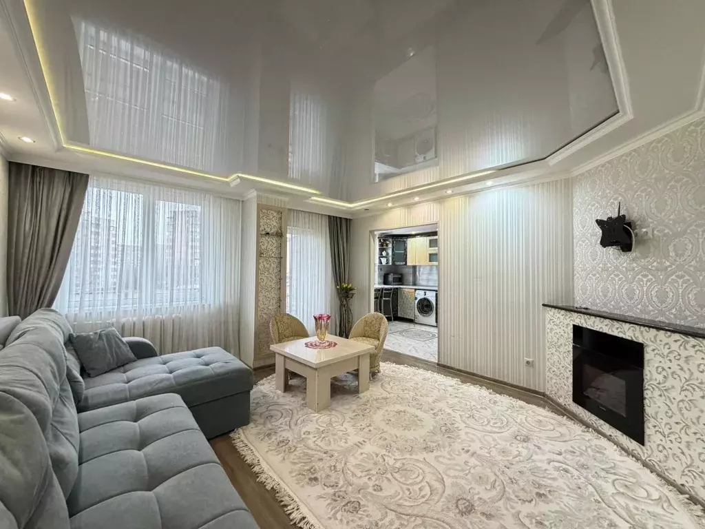 2-к кв. Кабардино-Балкария, Нальчик ул. Атажукина (66.0 м) - Фото 1