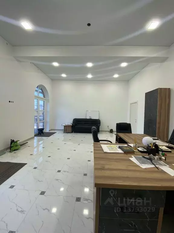 Офис в Кабардино-Балкария, Нальчик ул. Атажукина (102 м) - Фото 0