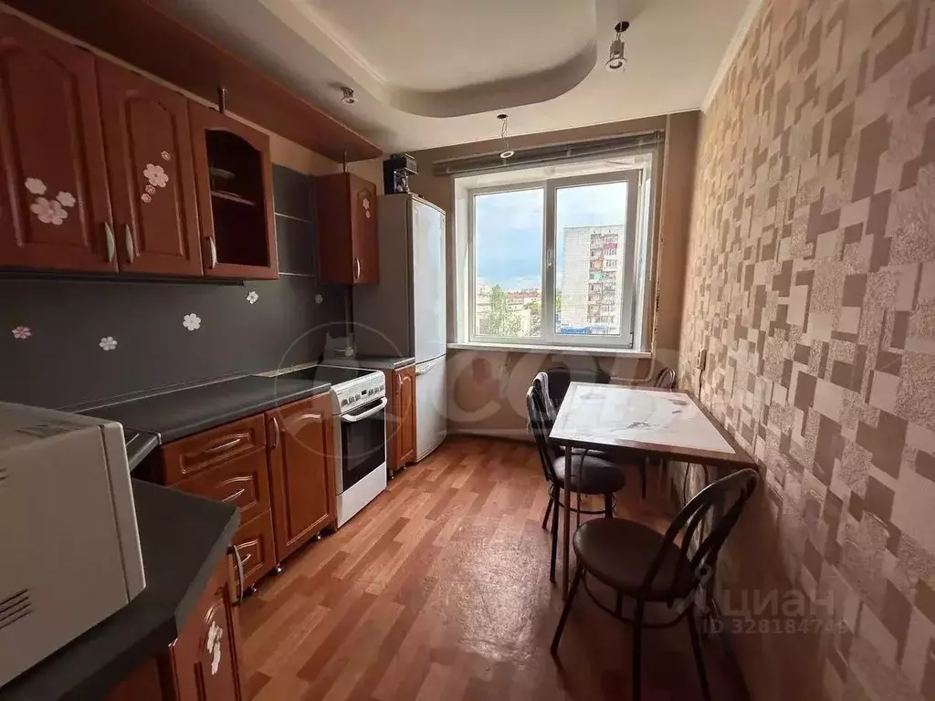 2-к кв. Тюменская область, Тобольск 8-й мкр, 45 (50.0 м) - Фото 2