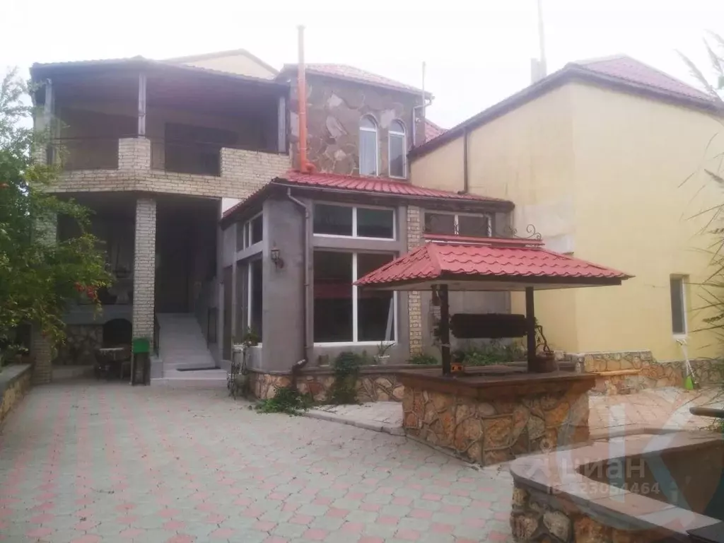 Дом в Крым, Черноморское пгт ул. Почтовая, 32 (240 м) - Фото 1