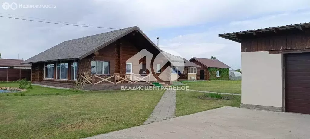 Дом в Толмачёвский сельсовет, деревня Алексеевка, улица Суворова, 7 ... - Фото 1