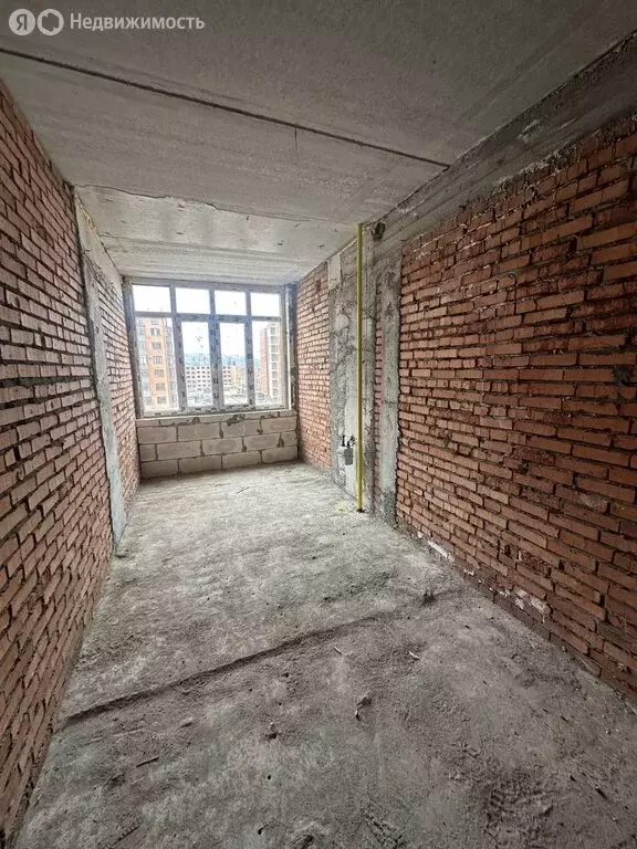 2-комнатная квартира: Владикавказ, улица Курсантов-Кировцев, 4А (77 м) - Фото 0