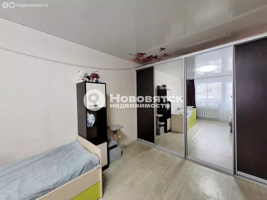 2-комнатная квартира: Киров, улица Опарина, 28 (47 м) - Фото 1