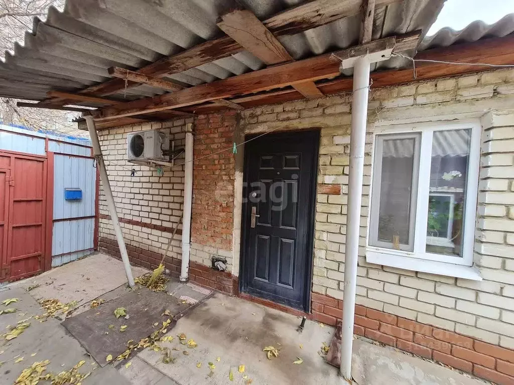 Дом в Саратовская область, Саратов ул. Имени В.С. Зарубина, 161 (48 м) - Фото 1