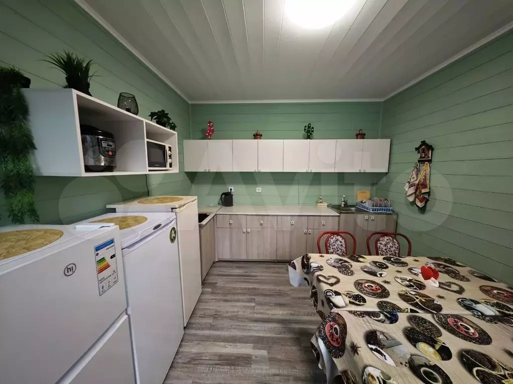 Комната 10 м, 1/2 эт. - Фото 1