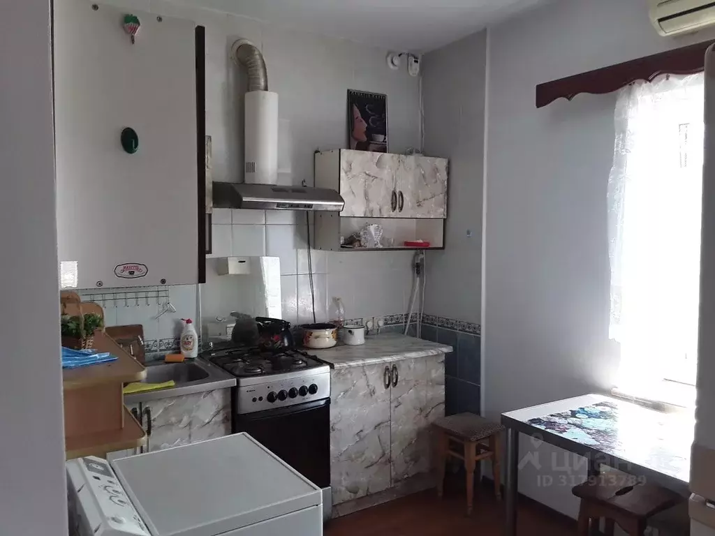 2-к кв. Крым, Саки ул. Кузнецова, 15 (48.0 м) - Фото 1