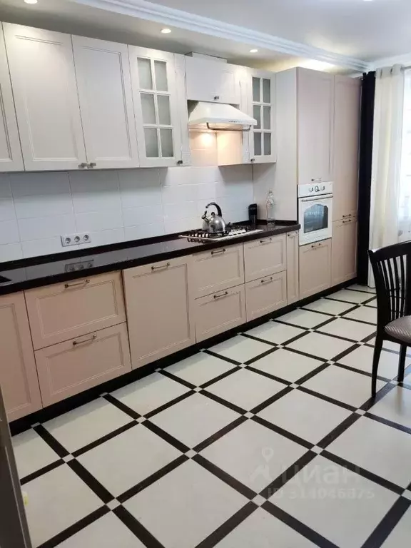 3-к кв. Чувашия, Чебоксары ул. Композитора А.М. Токарева, 1 (89.0 м) - Фото 1
