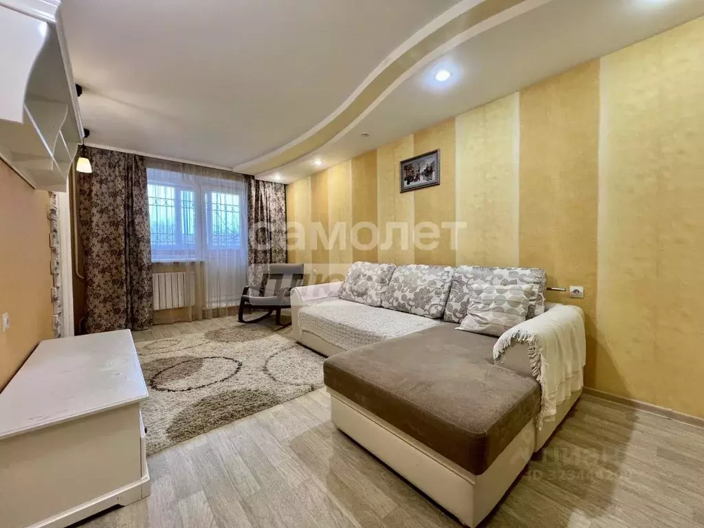 2-к кв. Омская область, Омск просп. Мира, 165/2 (73.5 м) - Фото 1