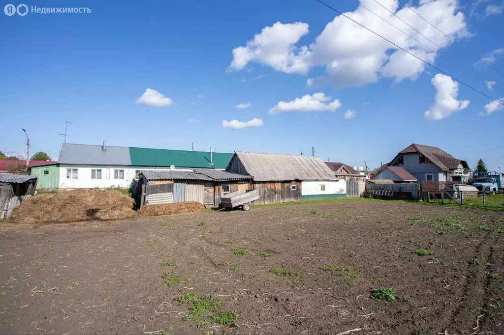 4-комнатная квартира: село Зоркальцево, Октябрьская улица, 2 (100 м) - Фото 1