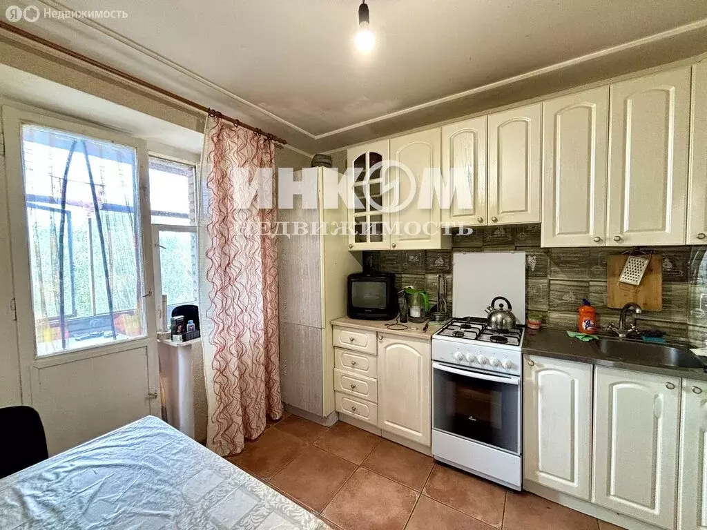 2-комнатная квартира: посёлок городского типа Красково, улица ... - Фото 2