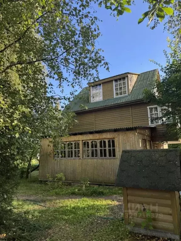 Дом в Ленинградская область, Выборгский район, Рощинское городское ... - Фото 1