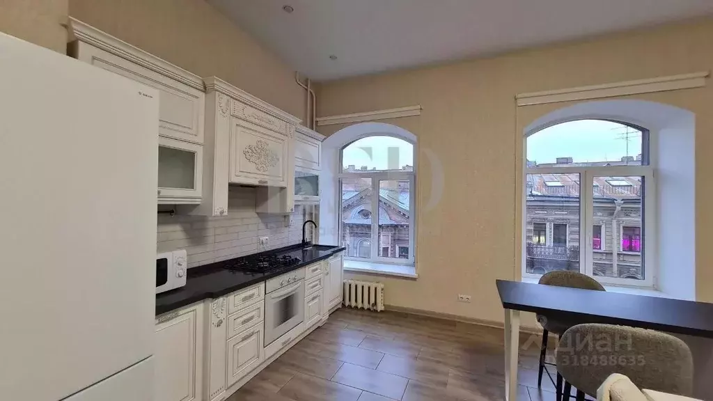 2-к кв. Санкт-Петербург Разъезжая ул., 3 (75.3 м) - Фото 1