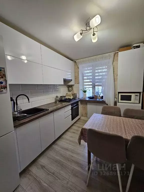 3-к кв. Волгоградская область, Волгоград ул. Гвоздкова, 16 (61.3 м) - Фото 1