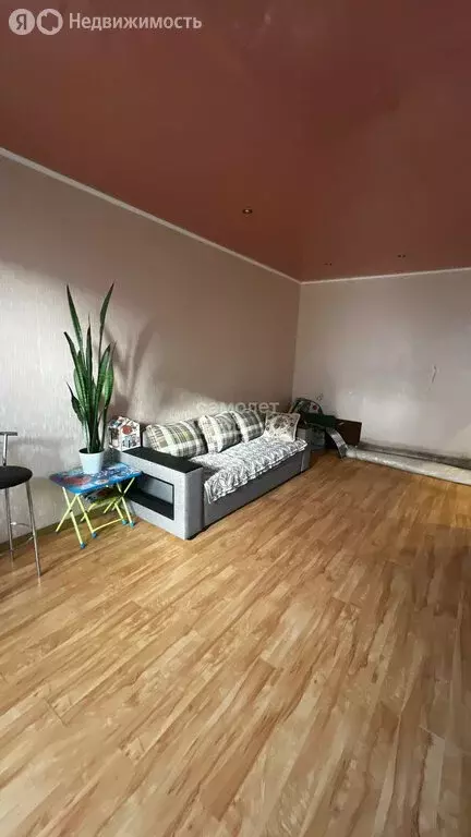 3-комнатная квартира: Астрахань, улица Генерала Герасименко, 6к3 (77.5 ... - Фото 0