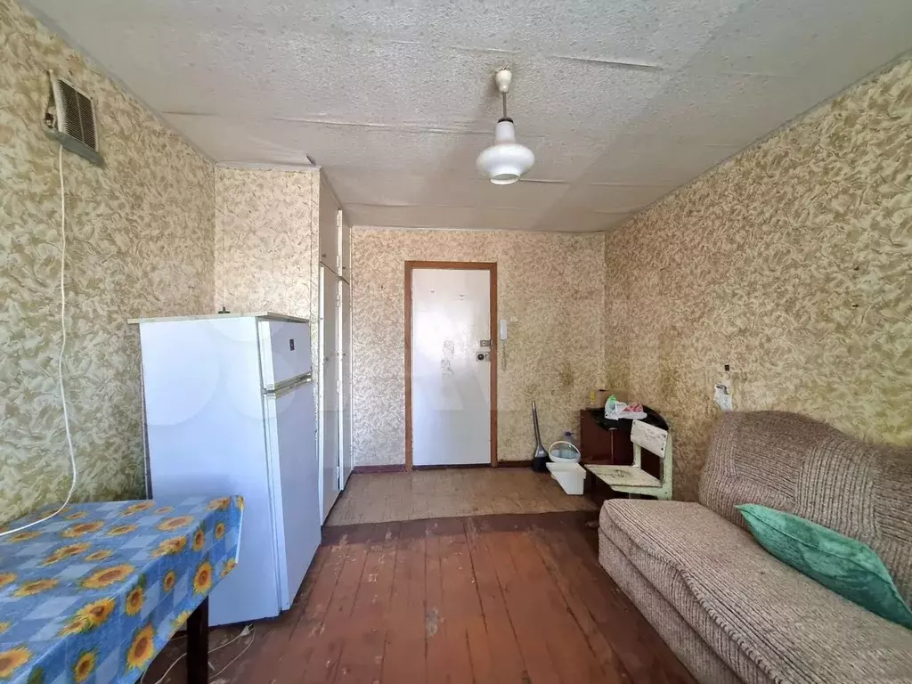Комната 12,8 м в 4-к., 2/5 эт. - Фото 1