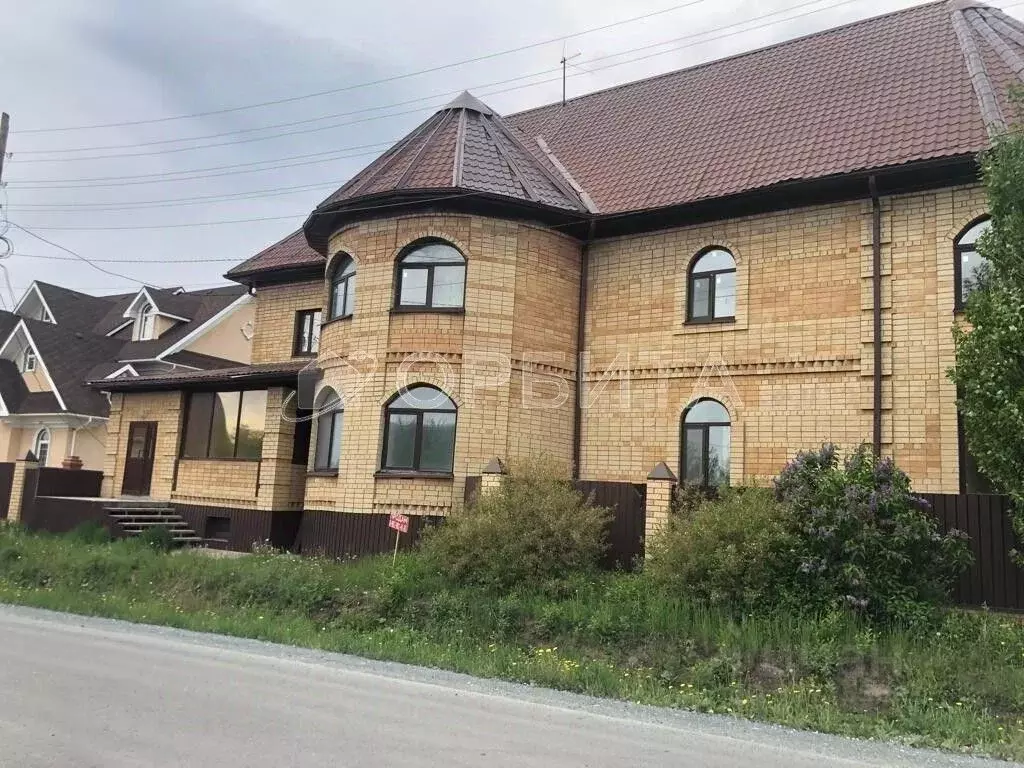 Дом в Тюменская область, Тюменский муниципальный округ, пос. ... - Фото 1