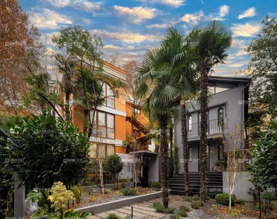 Дом в Краснодарский край, Сочи Центральный мкр, ул. Горького, 42/1 ... - Фото 1