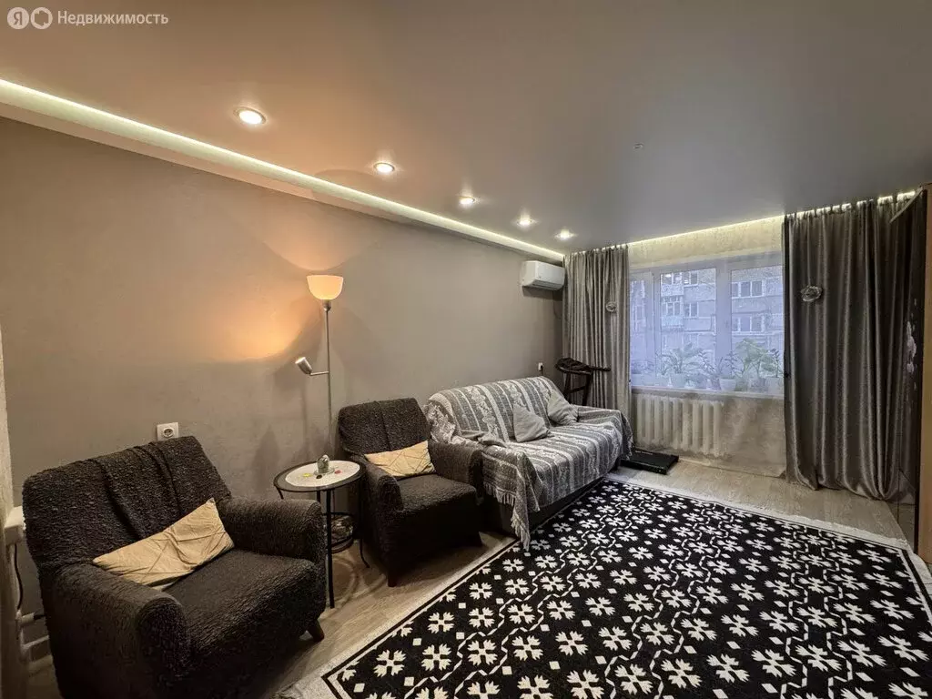 3-комнатная квартира: Казань, улица Аделя Кутуя, 12 (59.7 м) - Фото 1