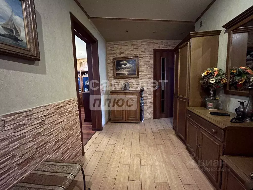 3-к кв. Самарская область, Сызрань ул. Дзержинского, 33 (60.7 м) - Фото 0