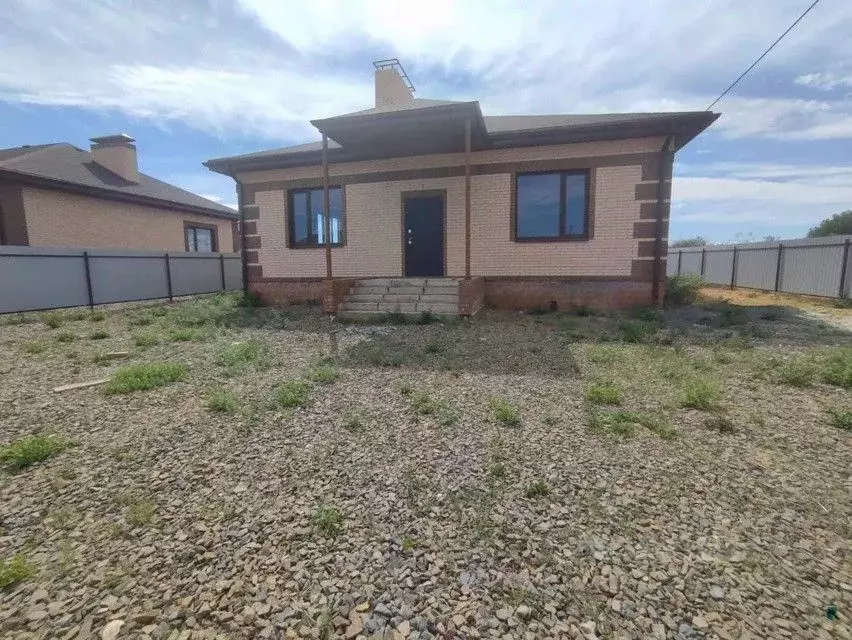 Дом в Ростовская область, Неклиновский район, Поляковское с/пос, с. ... - Фото 1