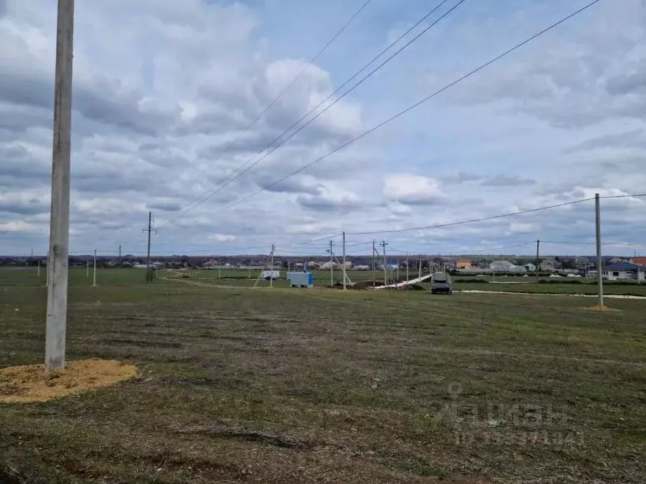 Участок в Крым, Симферопольский район, с. Урожайное ул. Южная, 1 (6.0 ... - Фото 1