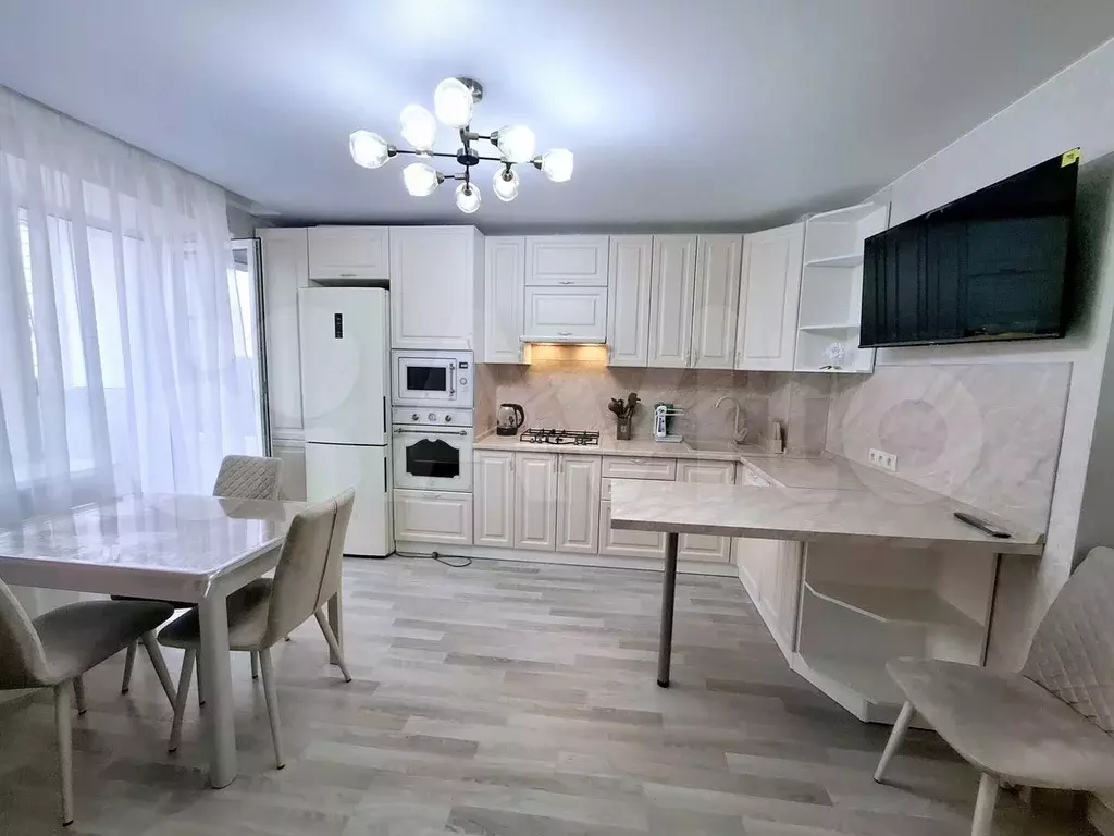 2-к. квартира, 58 м, 7/10 эт. - Фото 1