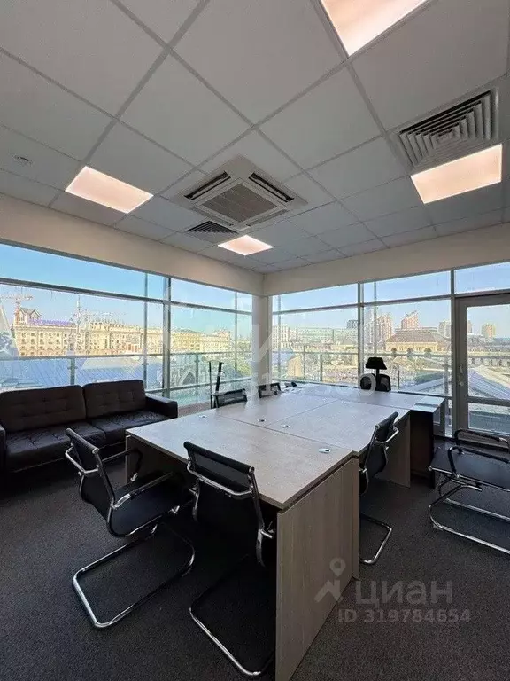 Офис в Москва ул. Бахрушина, 32С1 (945 м) - Фото 0