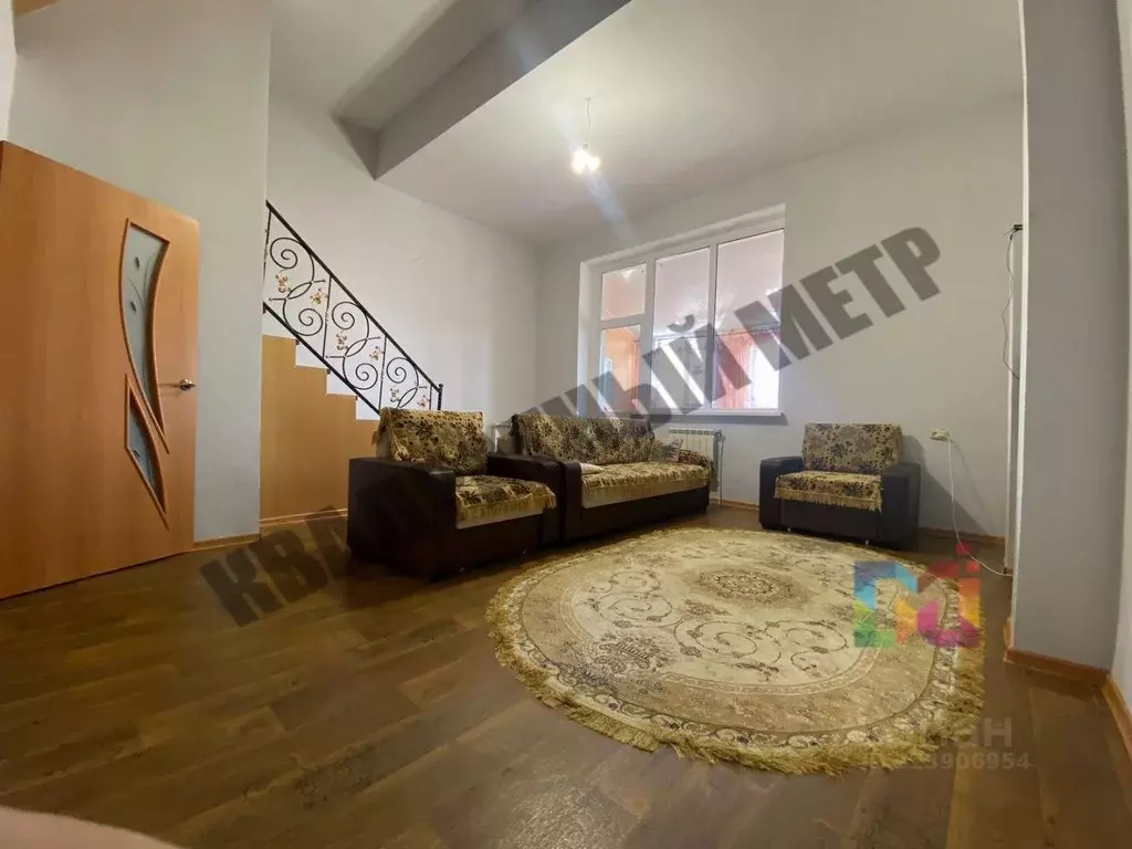 Дом в Калмыкия, Элиста 10-й мкр,  (331 м) - Фото 1