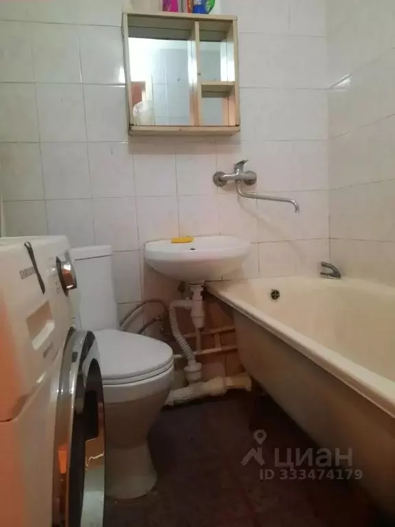 1-к кв. Крым, Симферополь ул. Имени Мате Залки, 15Б (35.0 м) - Фото 2