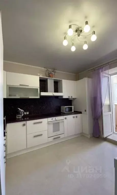 2-к кв. Белгородская область, Белгород Гостенская ул. (80.0 м) - Фото 1