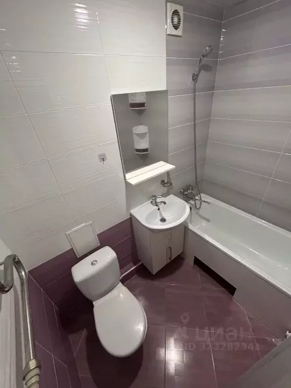 2-к кв. Саратовская область, Саратов ул. Имени А.И. Хользунова, 10/12 ... - Фото 1