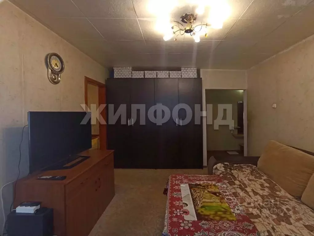 3-к кв. Новосибирская область, Новосибирск ул. Петухова, 108 (48.0 м) - Фото 2