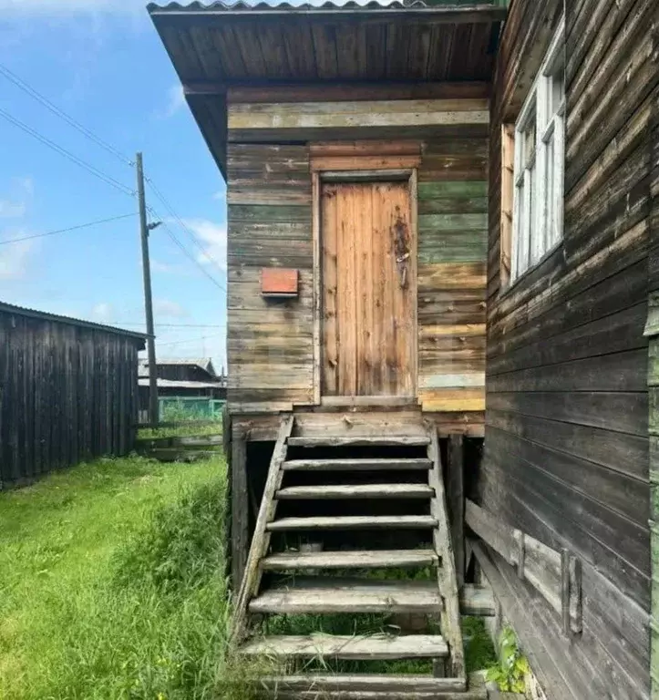 Дом в Коми, с. Усть-Цильма ул. Комсомольская, 17А (94 м) - Фото 1